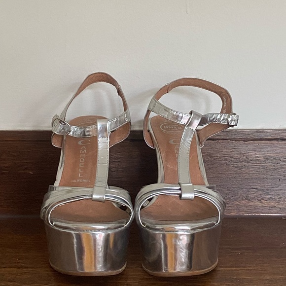 Jeffrey Campbell size 39 silver platform shoes. - Picture 2 of 4
